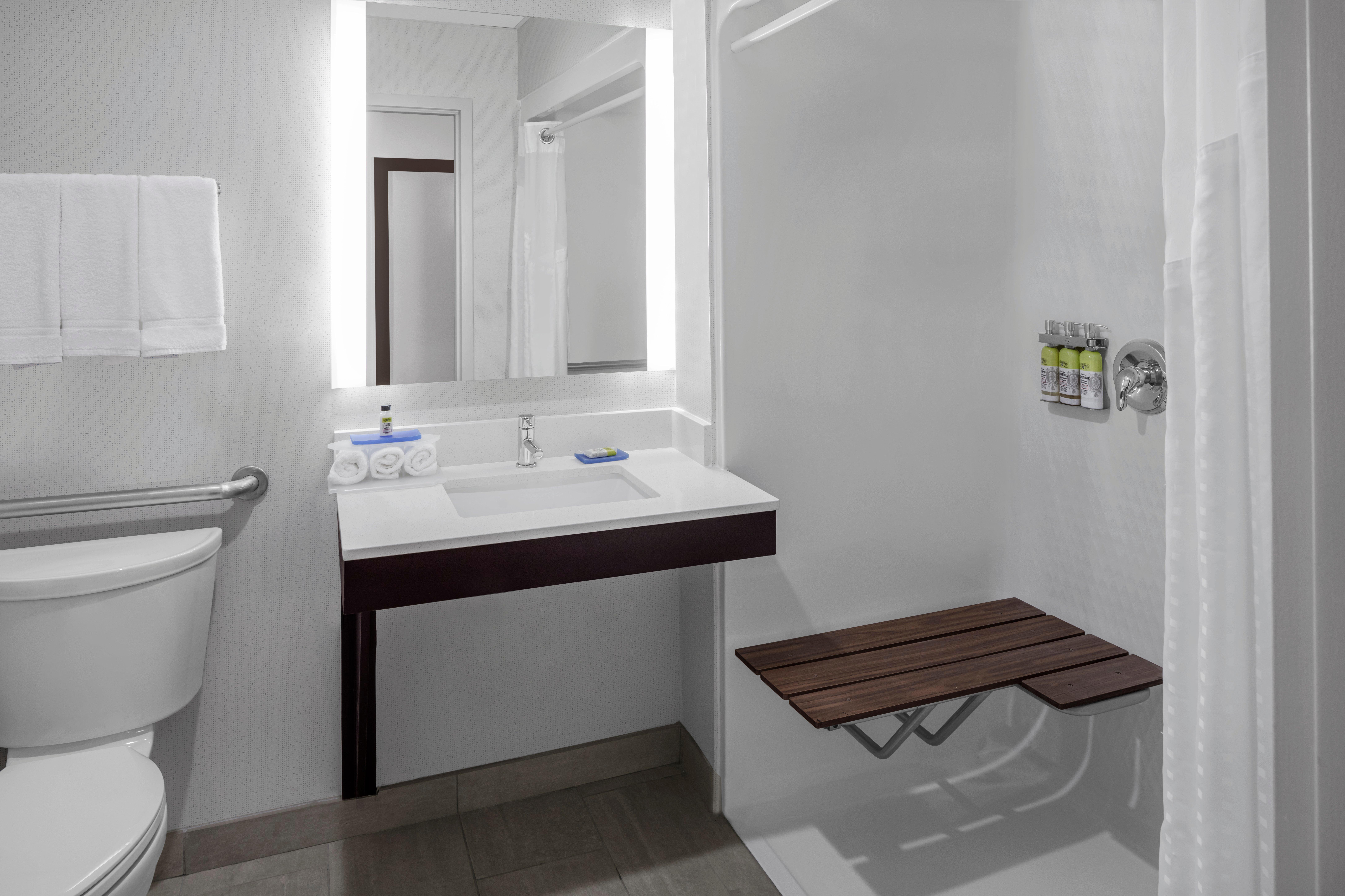 Hotel Express & Sw - Outlet Ctr Area By Ihg 2*