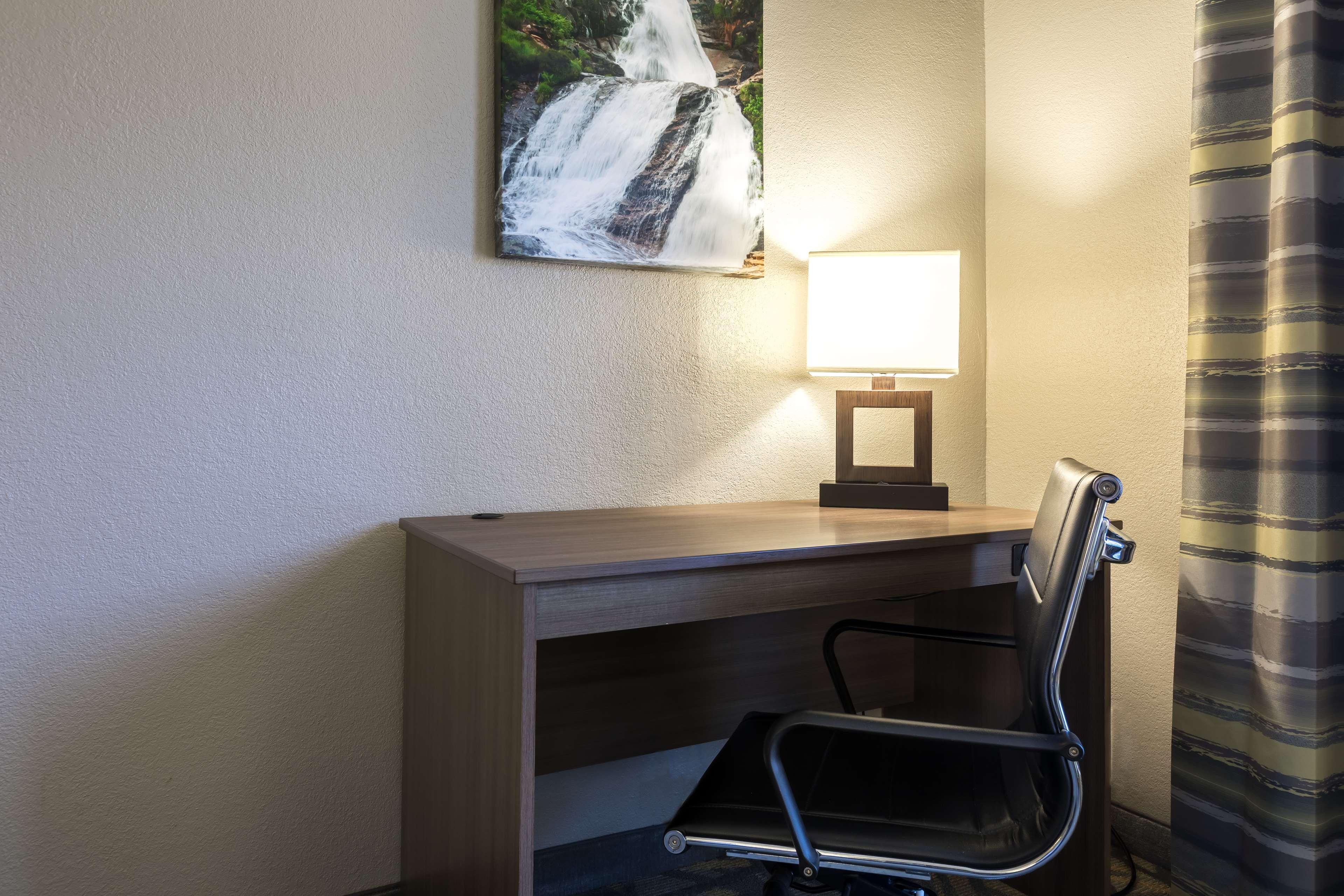 Country & By Radisson Downtown Tunnel Road 3* Asheville