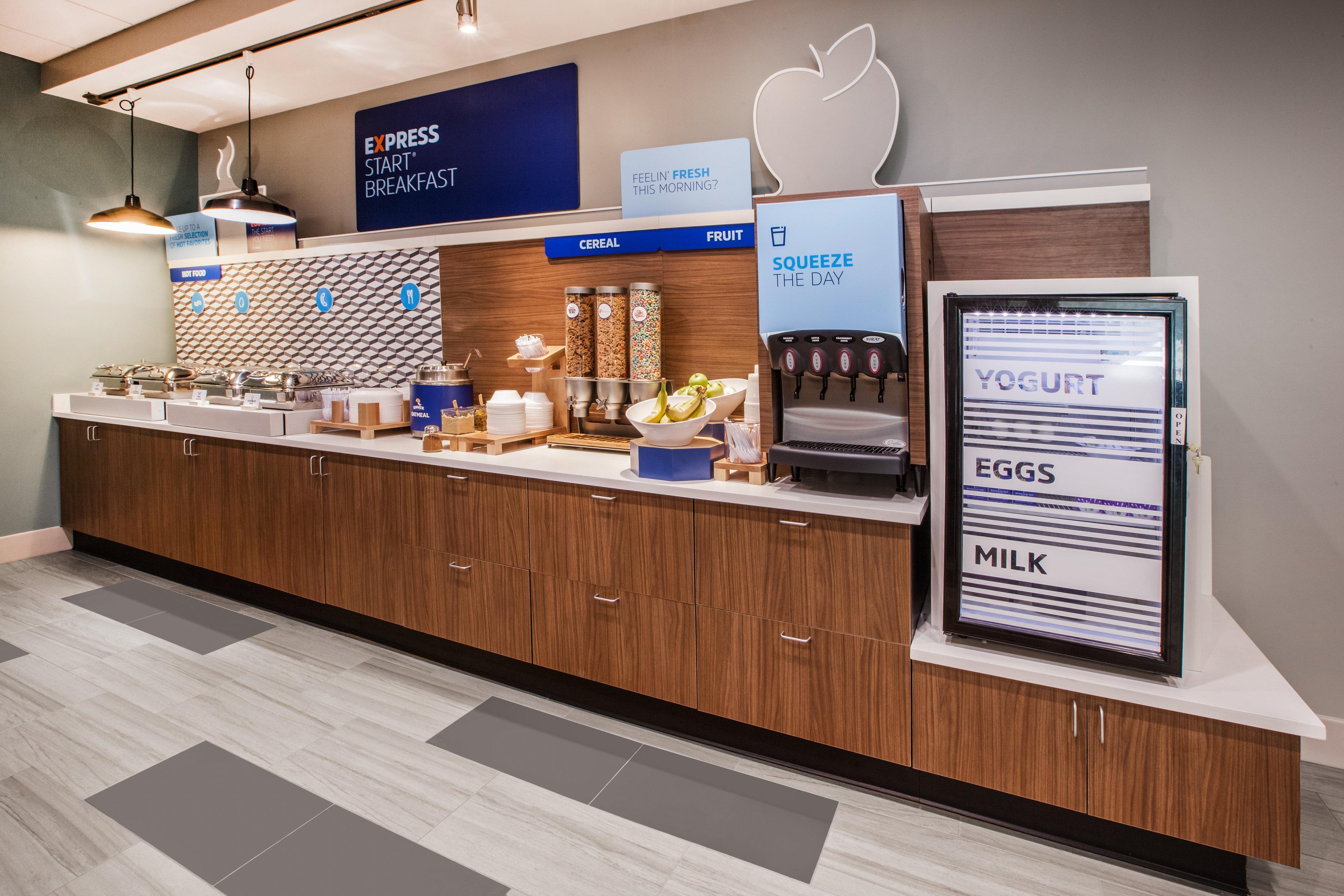 Hotel Express & Downtown By Ihg