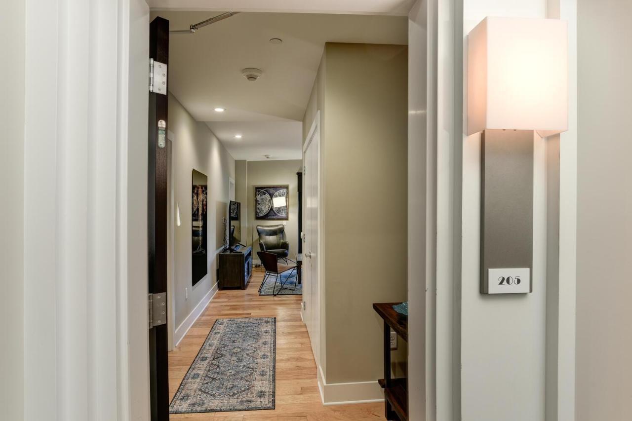 145 Biltmore Avenue 541b0e *