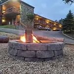 The Mountaineer Inn - Asheville