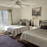 10 Min To Dt, 16 Min To Biltmore, Apartment Incl