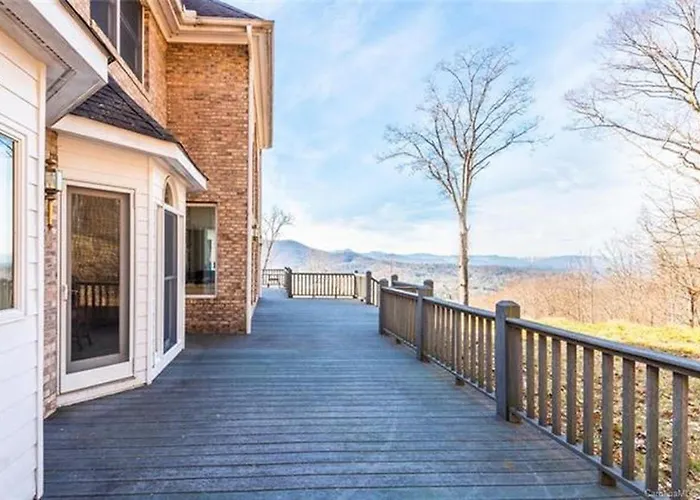 10 Min To Dt, 16 Min To Biltmore, Apartment Incl