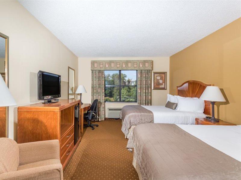Hotel Baymont By Wyndham Asheville/biltmore 3*