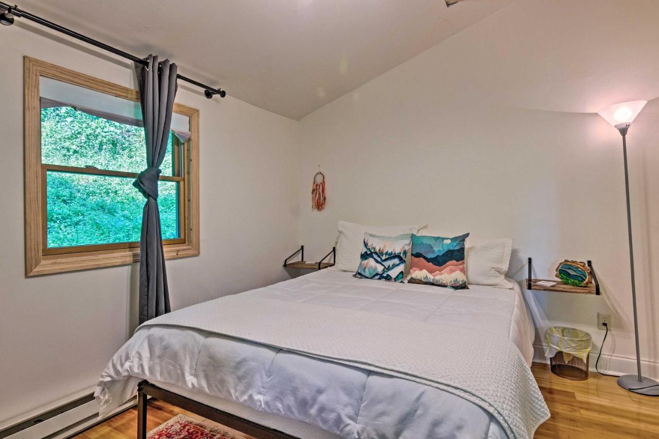 Holiday home Cozy And Charming Cabin 5 Mi To Downtown! Asheville