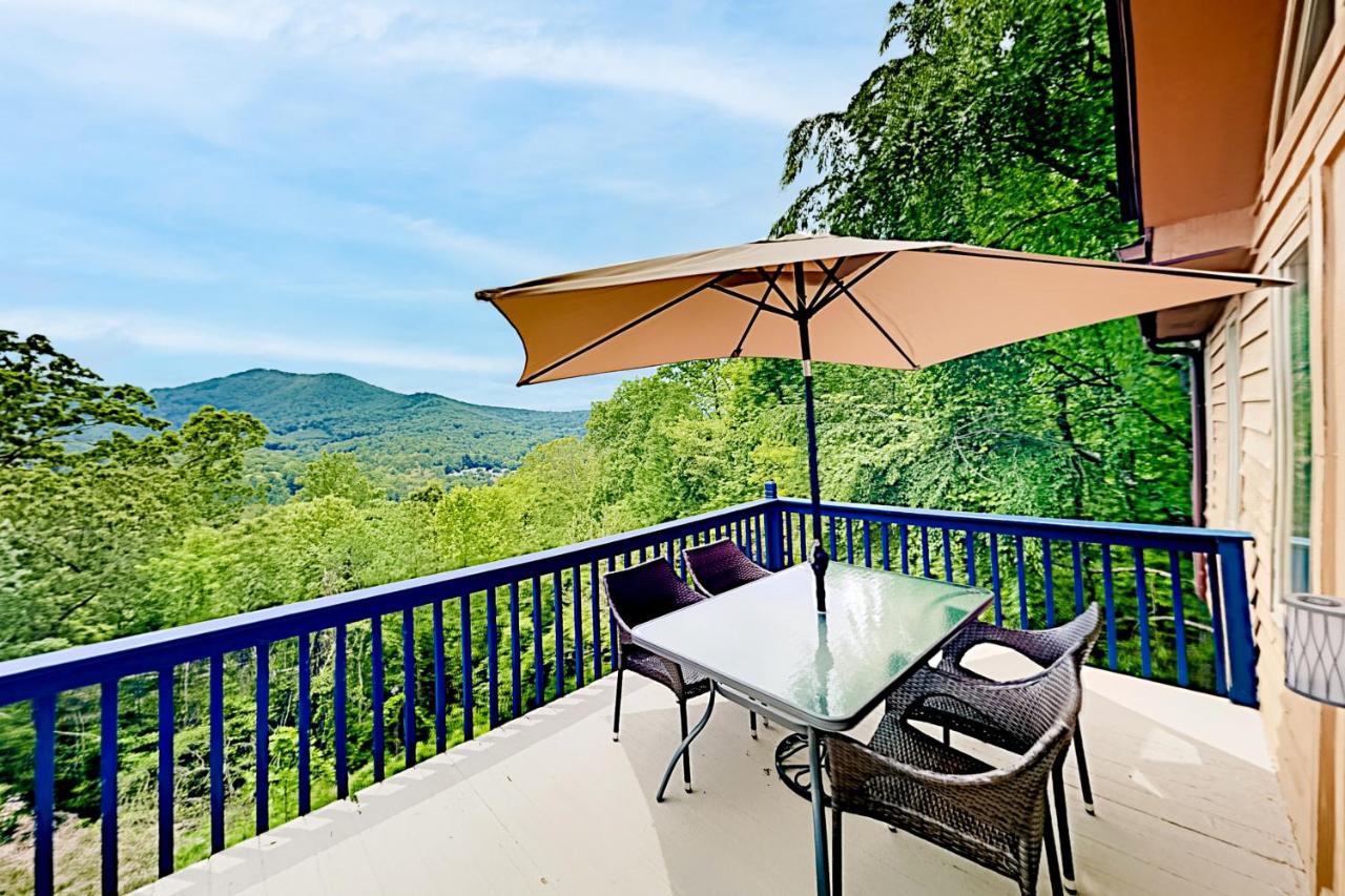Cedarwood Getaway Holiday home Asheville