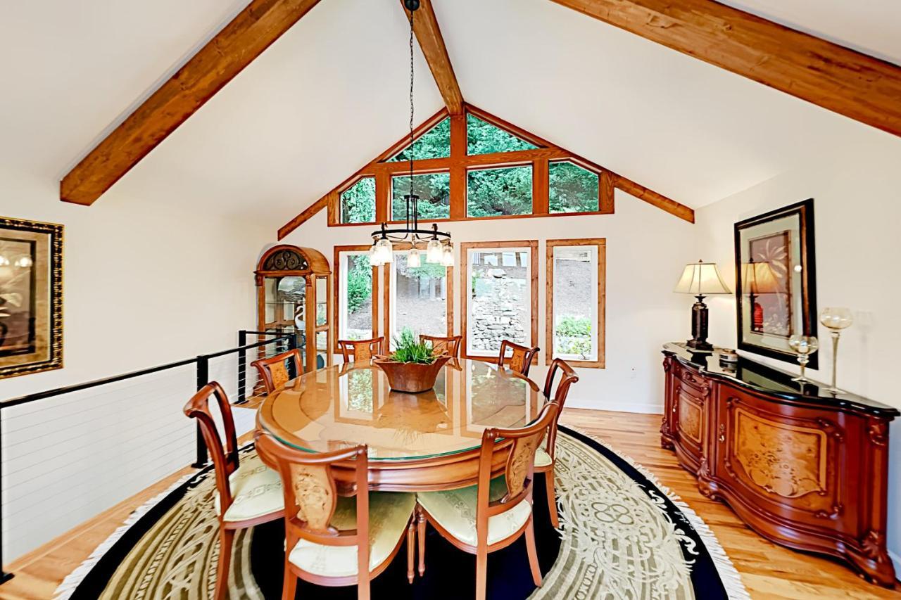 Cedarwood Getaway Holiday home *
