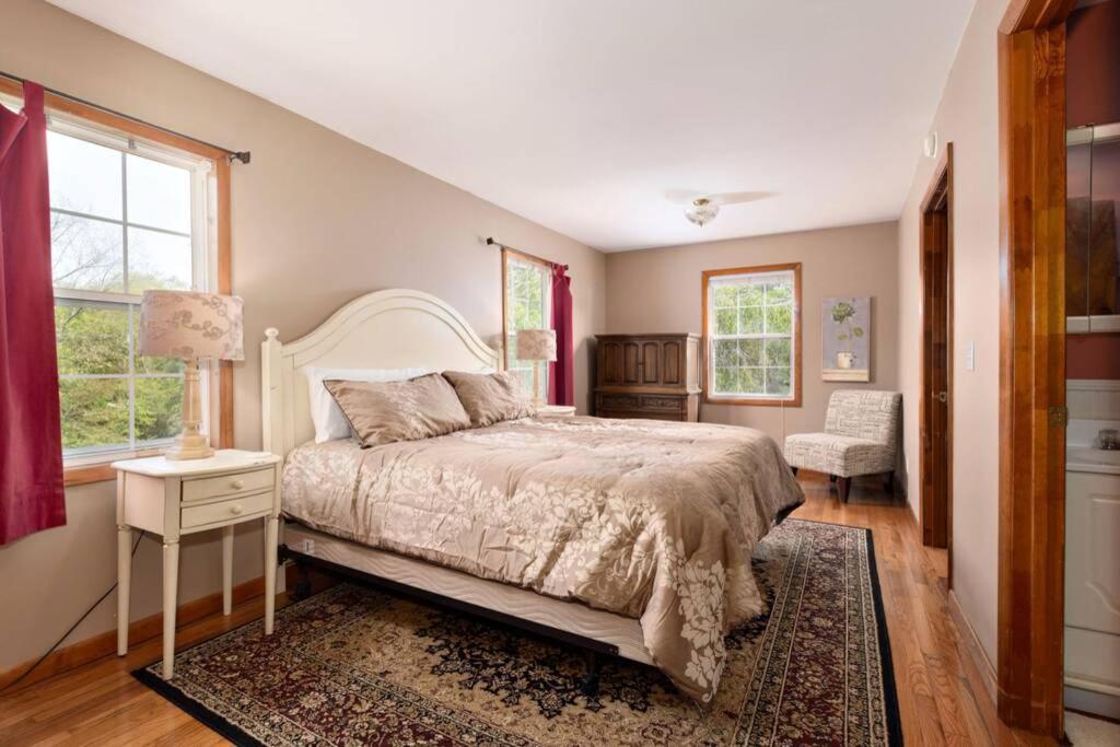 Chestnut Hill Retreat-spacious-3 Miles To Downtown * Asheville