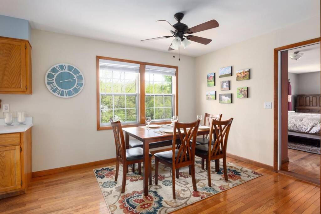 Chestnut Hill Retreat-spacious-3 Miles To Downtown Holiday home Asheville