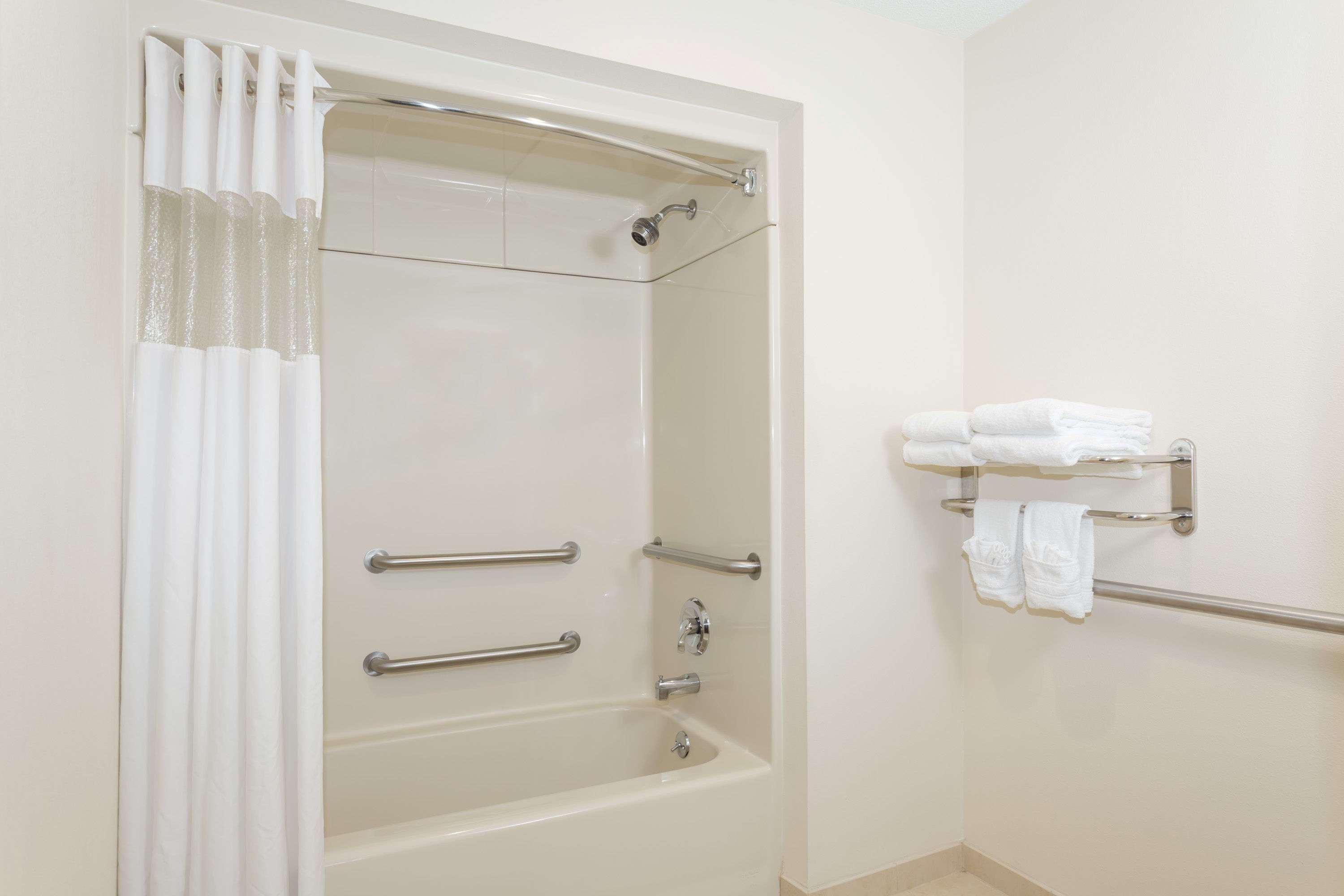 Baymont By Wyndham Asheville/biltmore 3*