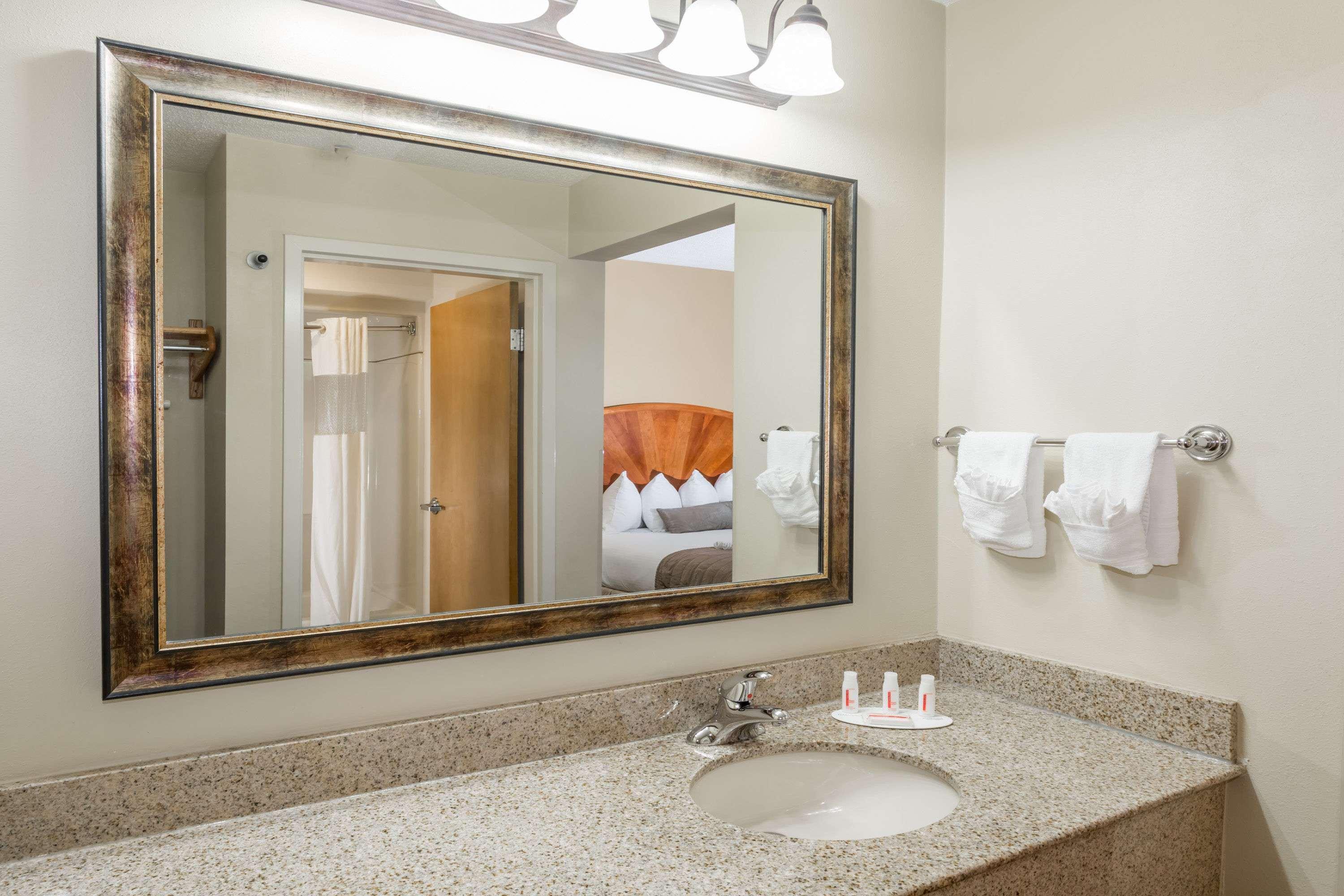 Hotel Baymont By Wyndham Asheville/biltmore 3*