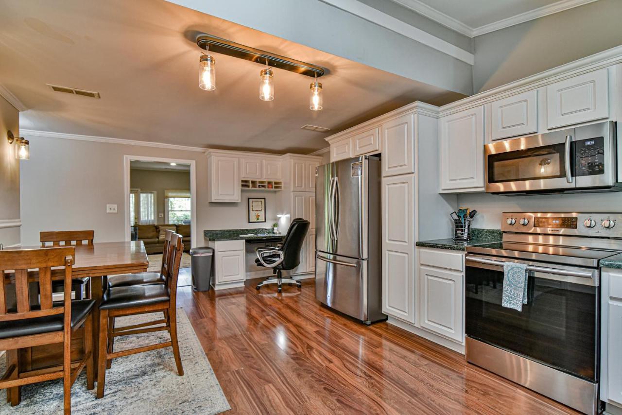 South With Hot Tub Just 11 Miles To Downtown