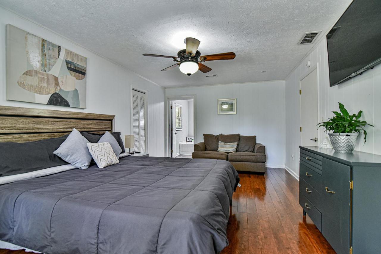 South With Hot Tub Just 11 Miles To Downtown