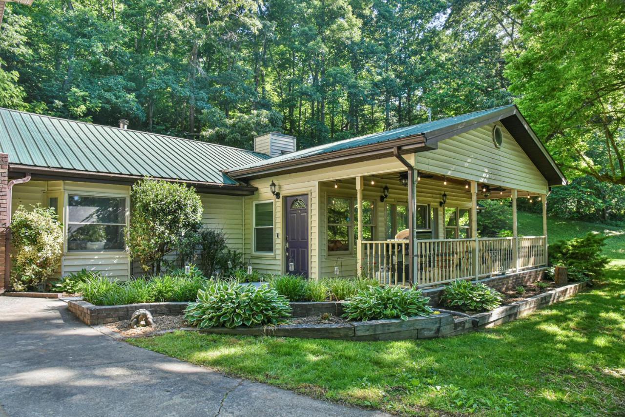 Holiday home South With Hot Tub Just 11 Miles To Downtown