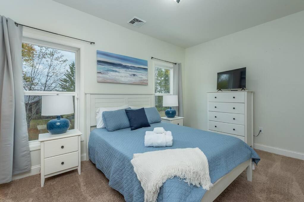 Pisgah Place! Comfy 2br Apt/house!