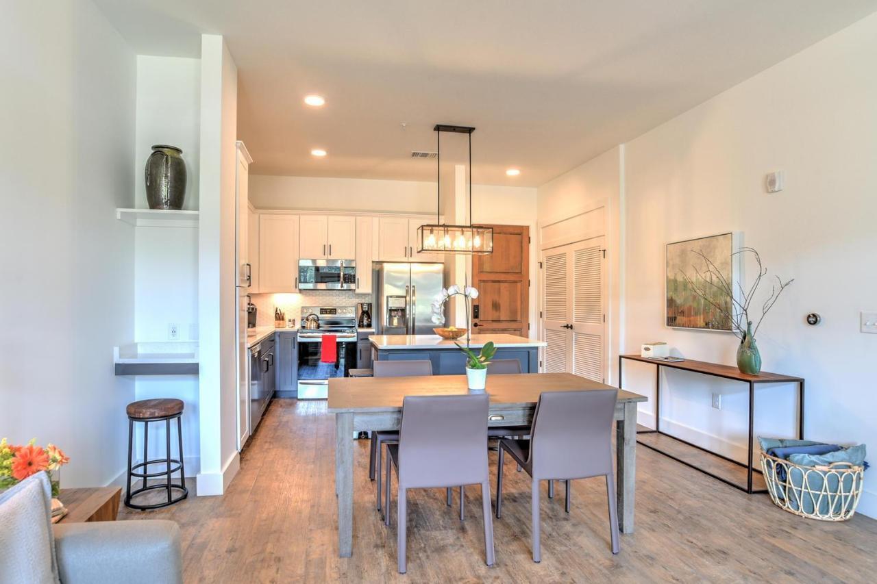 55 South Market 207 Holiday home Asheville