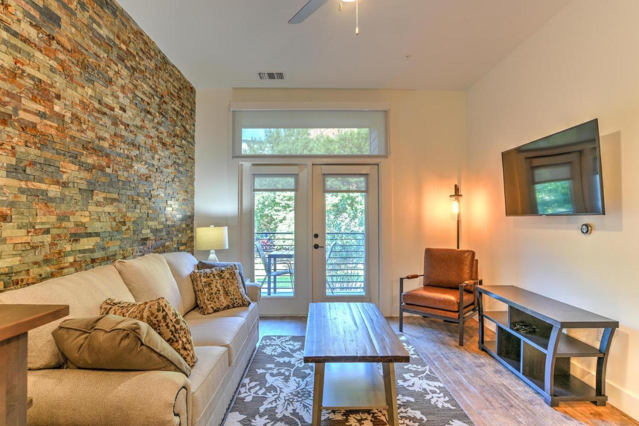 55 South Market 208 * Asheville
