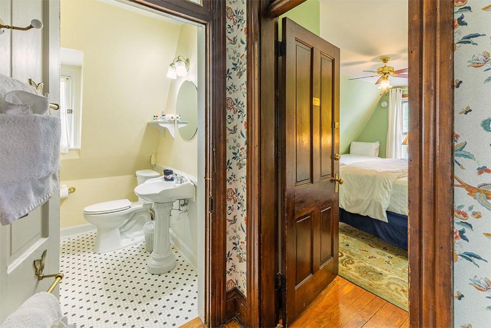 Bed & Breakfast Cedar Crest