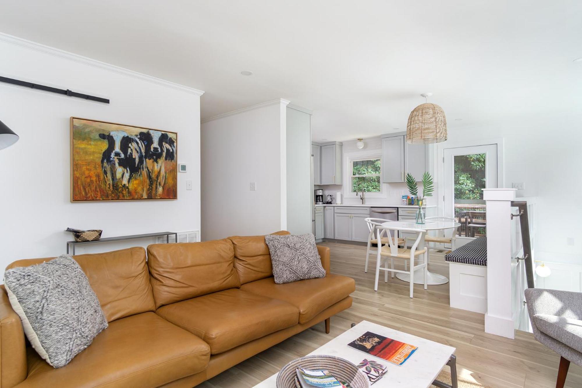 Holiday home Cottontail Pet-friendly, Fire Pit & 10 Min. To Downtown Avl! *