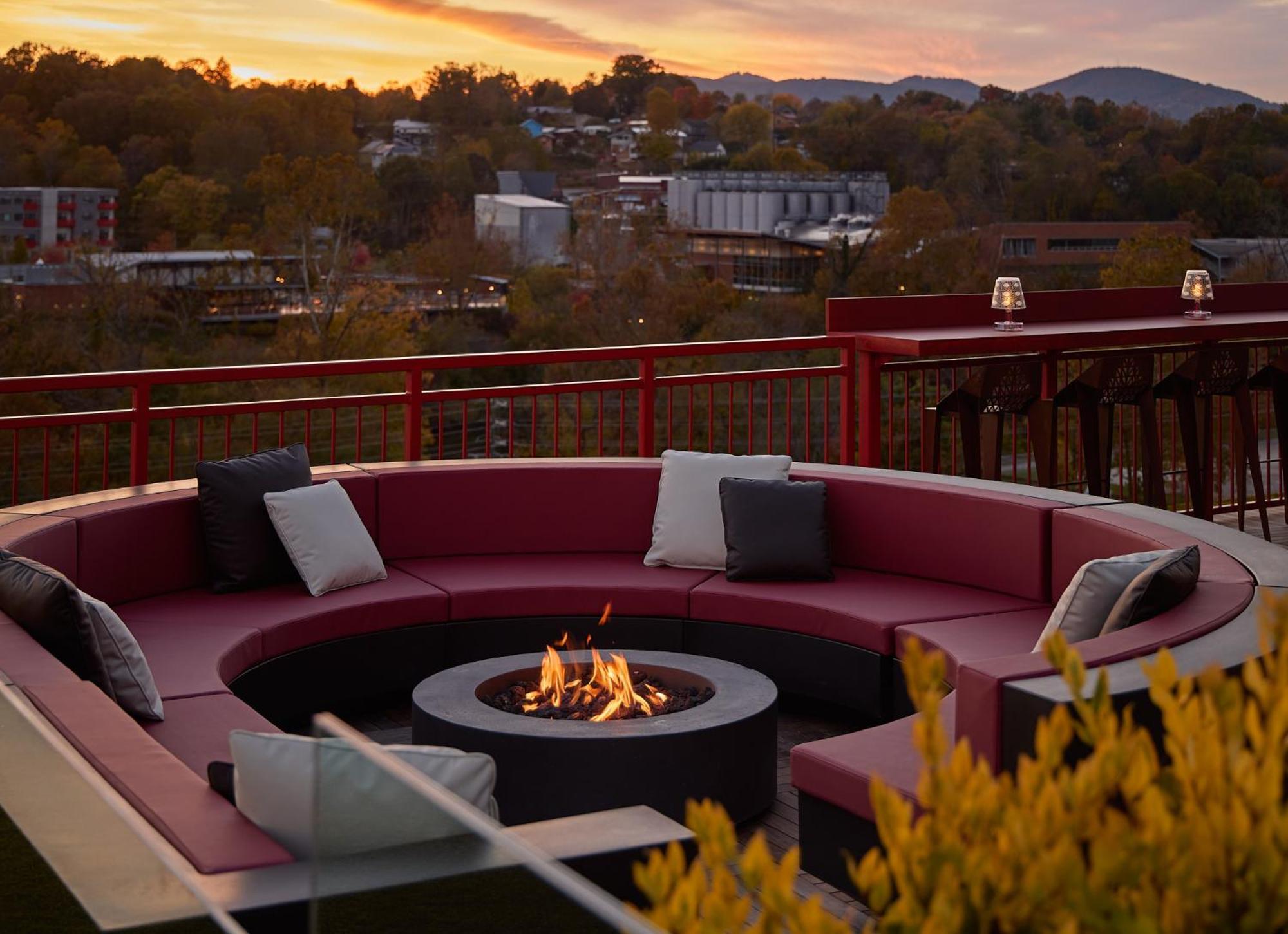 The Radical Asheville, Tapestry Collection By Hilton Hotel