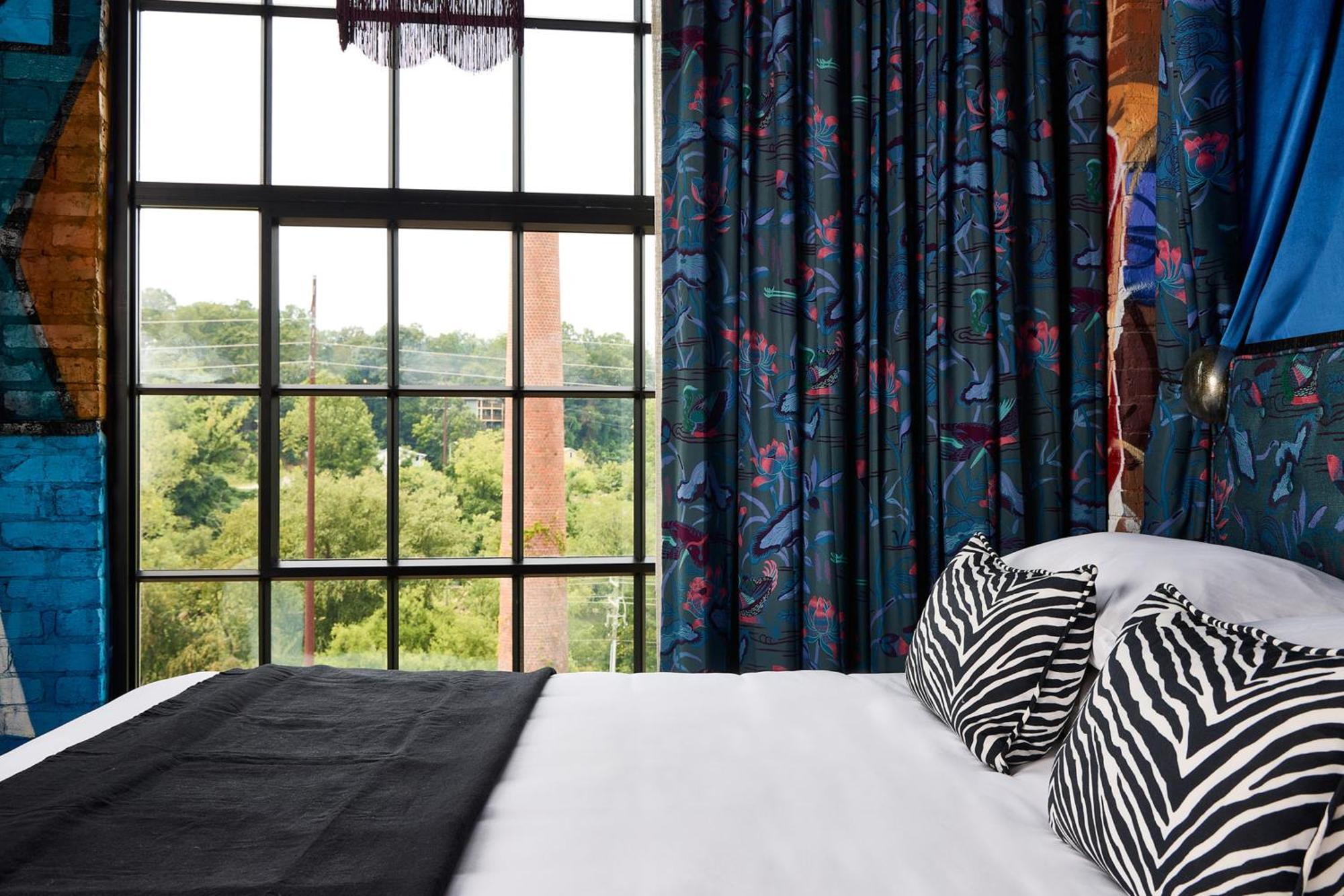 Hotel The Radical Asheville, Tapestry Collection By Hilton