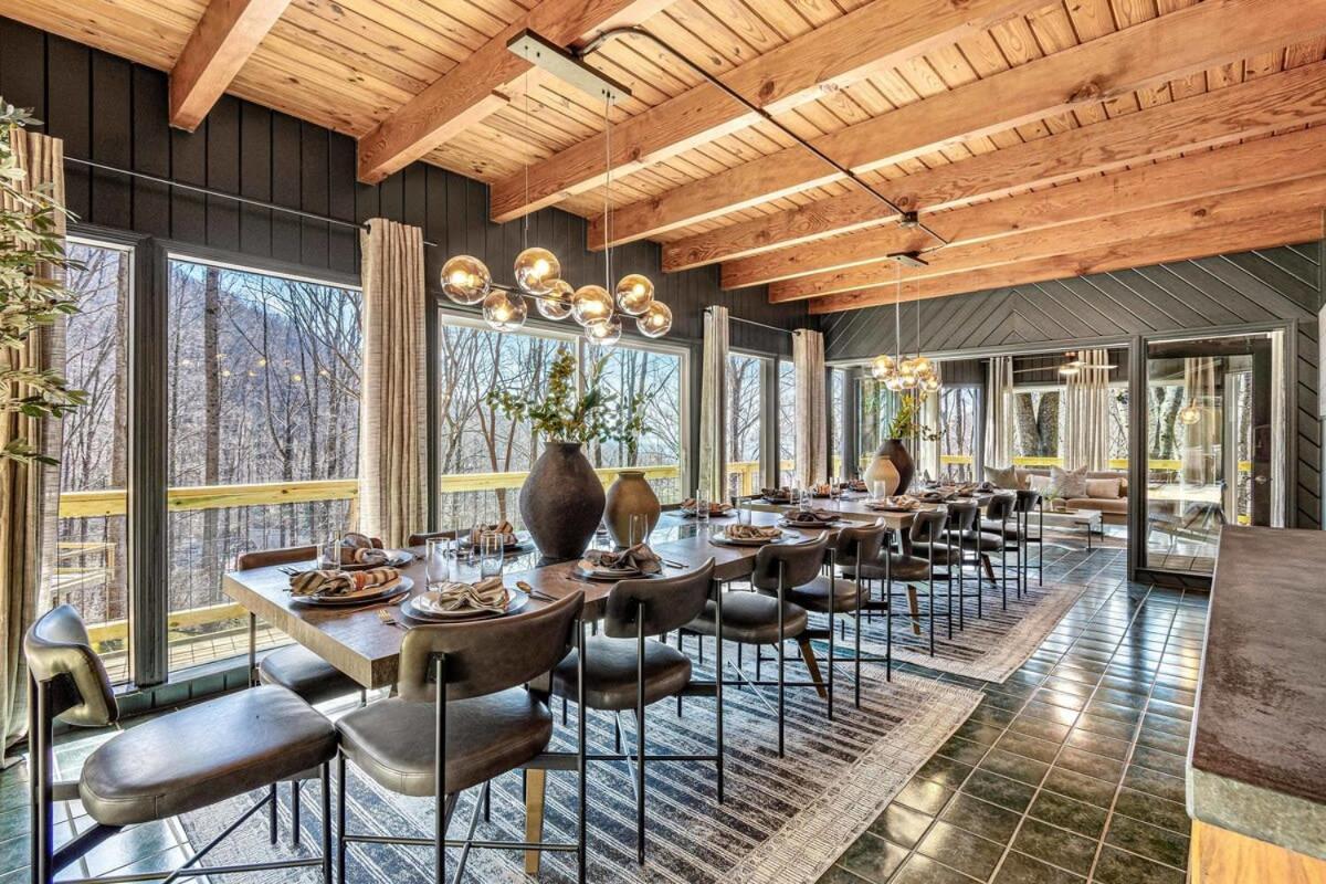 7k Sq Ft Mountain Estate -the Epic Experience Holiday home Asheville