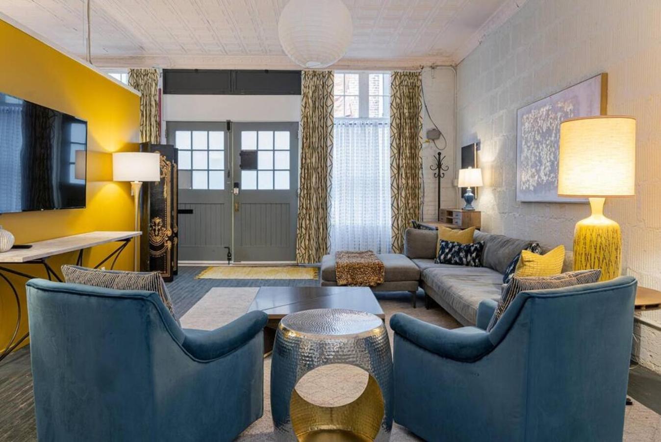 Elegant Edgy Loft * Asheville