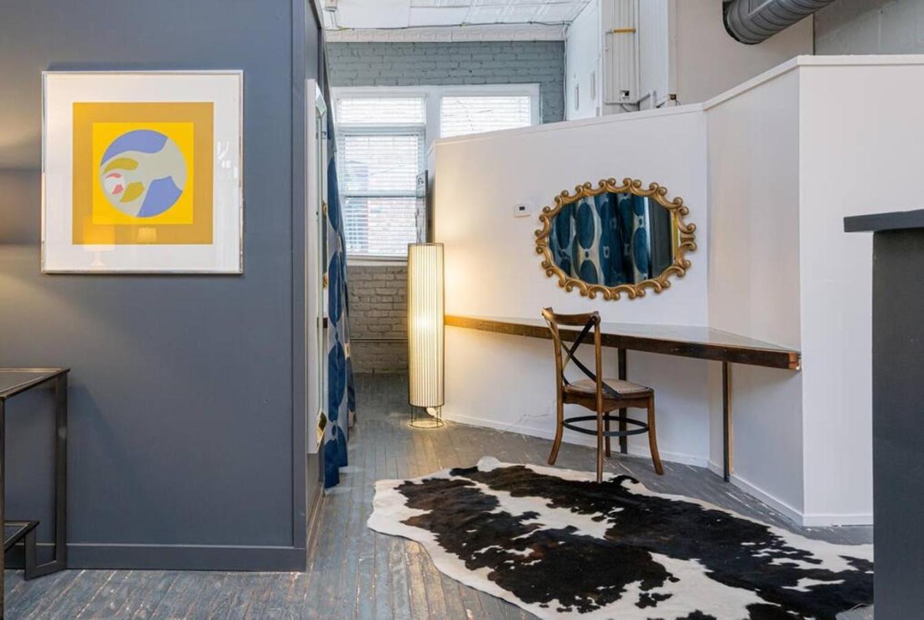 Apartment Elegant Edgy Loft