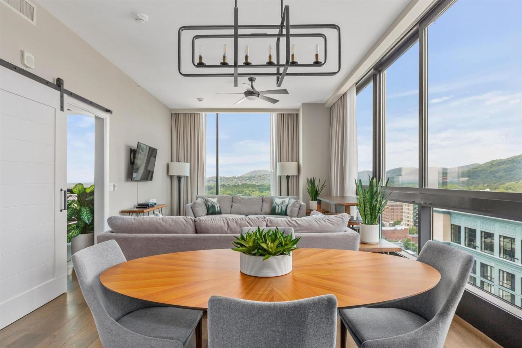 Cloud 10 Apartment