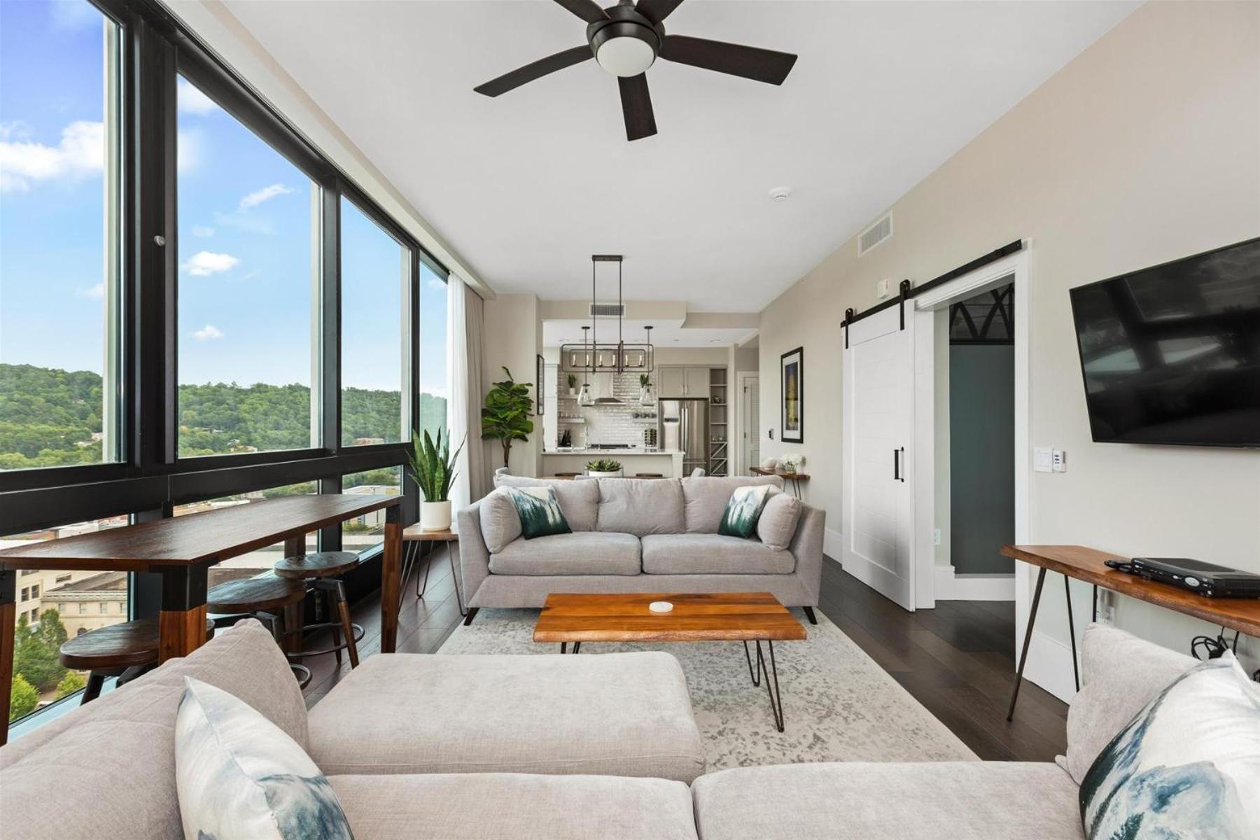 Cloud 10 Apartment *
