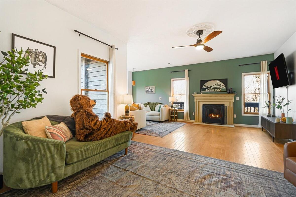 Holiday home Black Bear Ridge Charming Pet-friendly Getaway