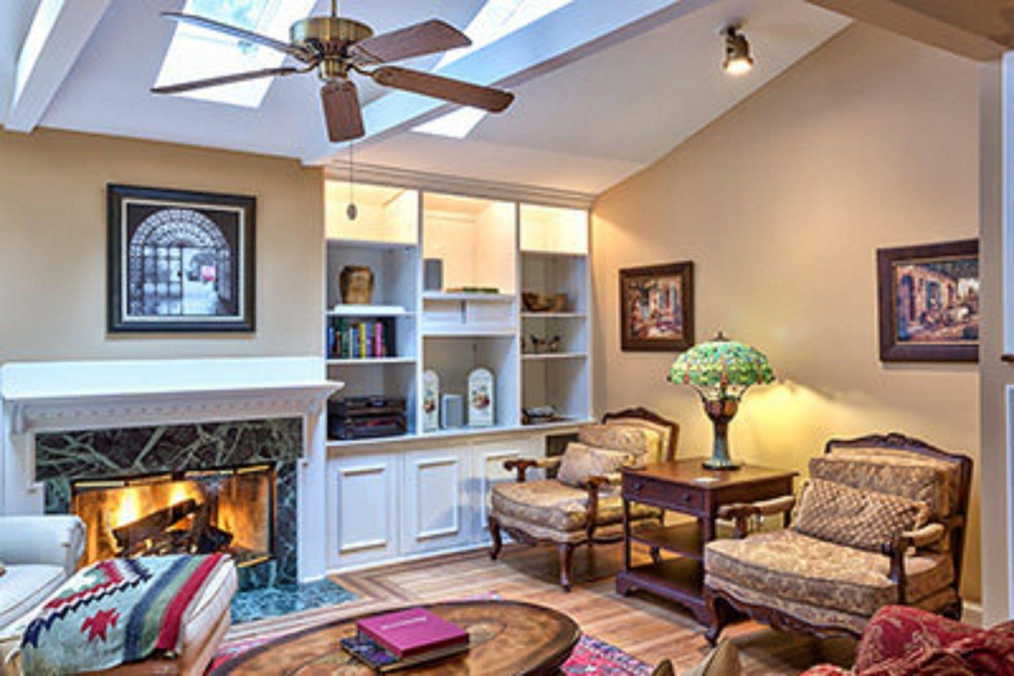 Cedar Crest Bed & Breakfast