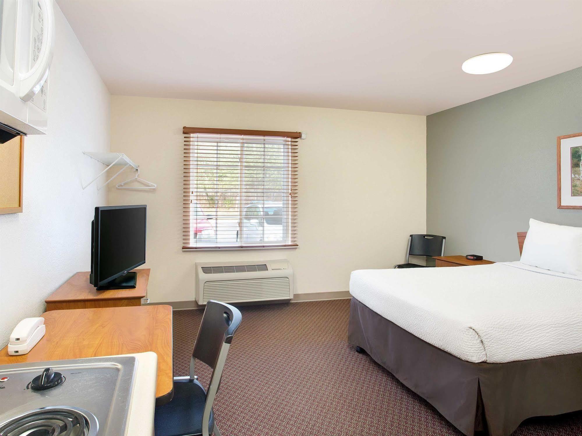 Woodspring - Biltmore West Hotel