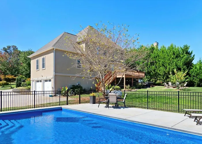 Premium Wifi! Luxurious Home In Asheville With Private Hot Tub!
