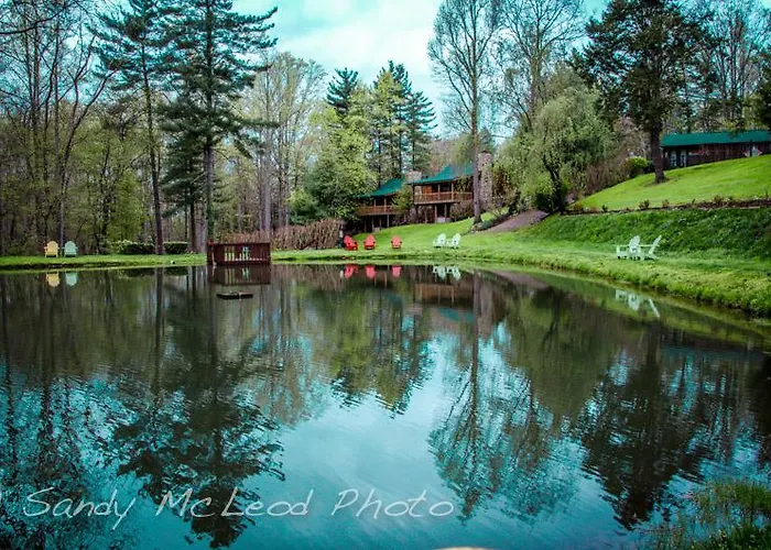 Asheville Cabins Of Willow Winds