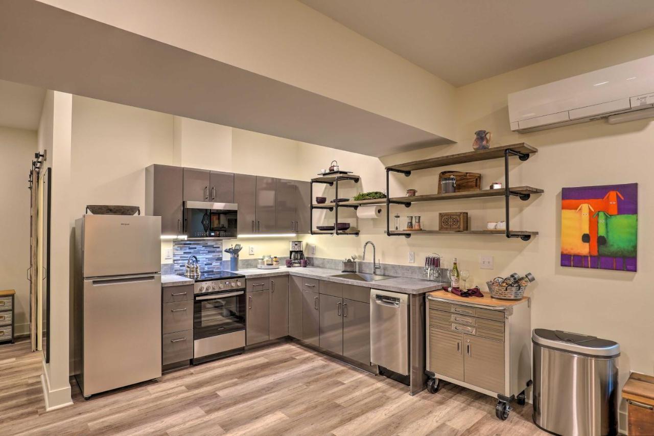 Apartment First-floor Great Location! *