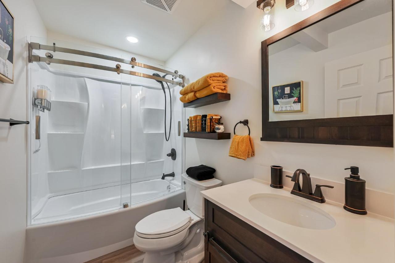 Holiday home Cozy Nest 1br - Minutes To Downtown *