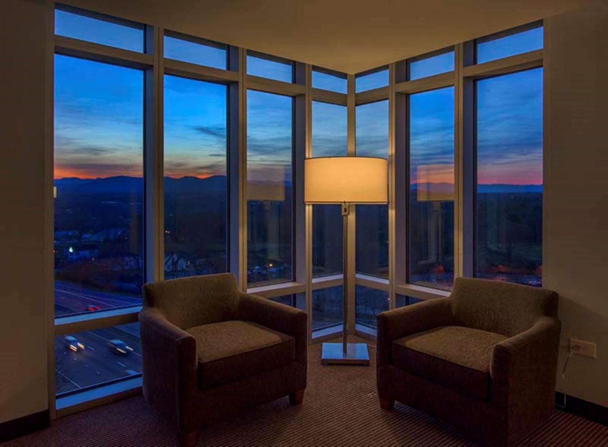 Doubletree By Hilton Downtown Hotel