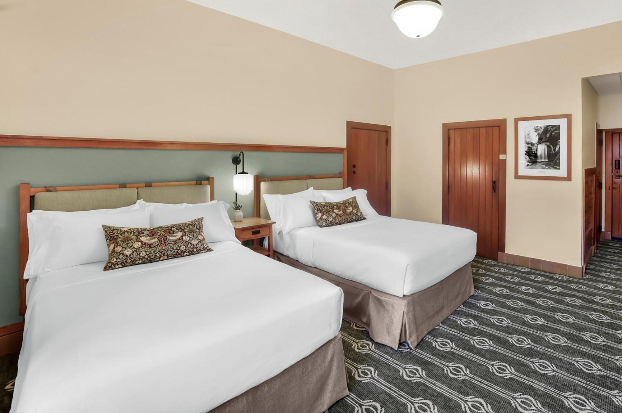 The Omni Grove Park & -