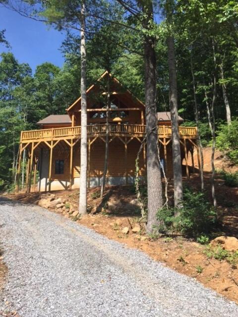 Country Log Cabin-15 Min To