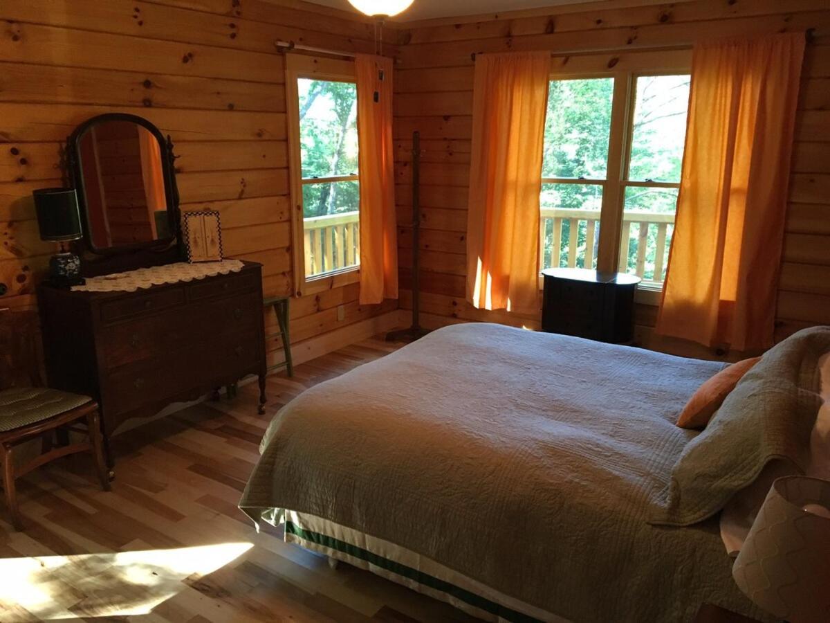 Holiday home Country Log Cabin-15 Min To Asheville
