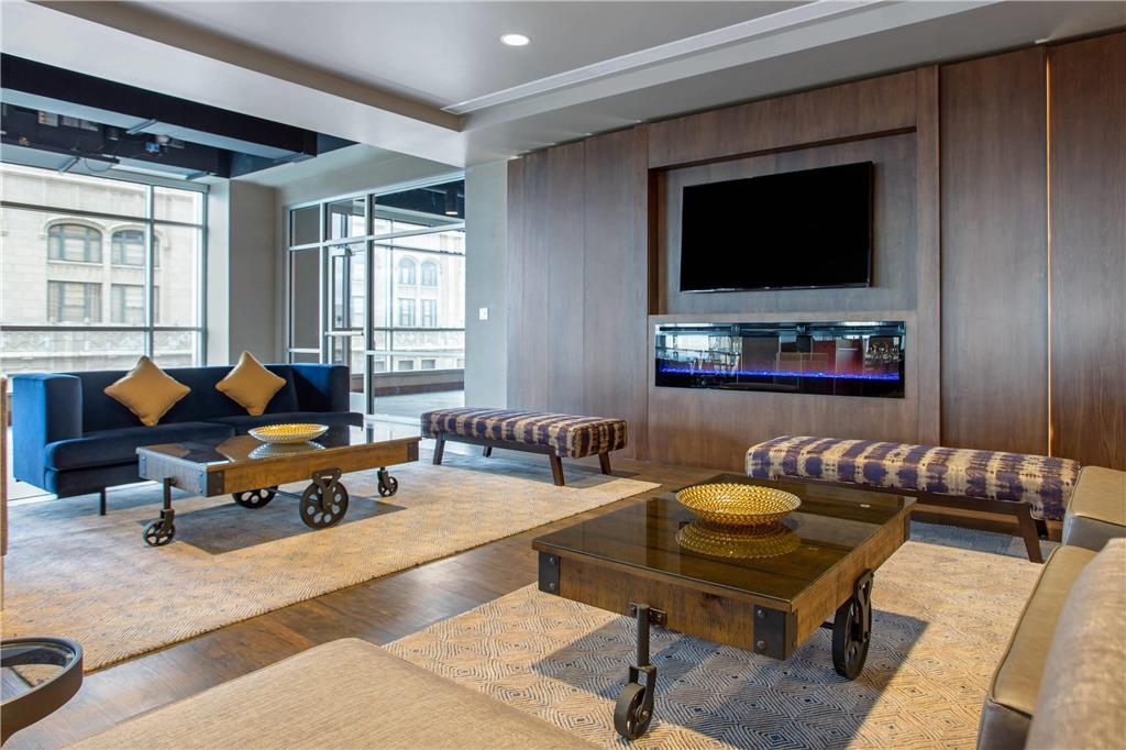 Hotel Cambria Downtown