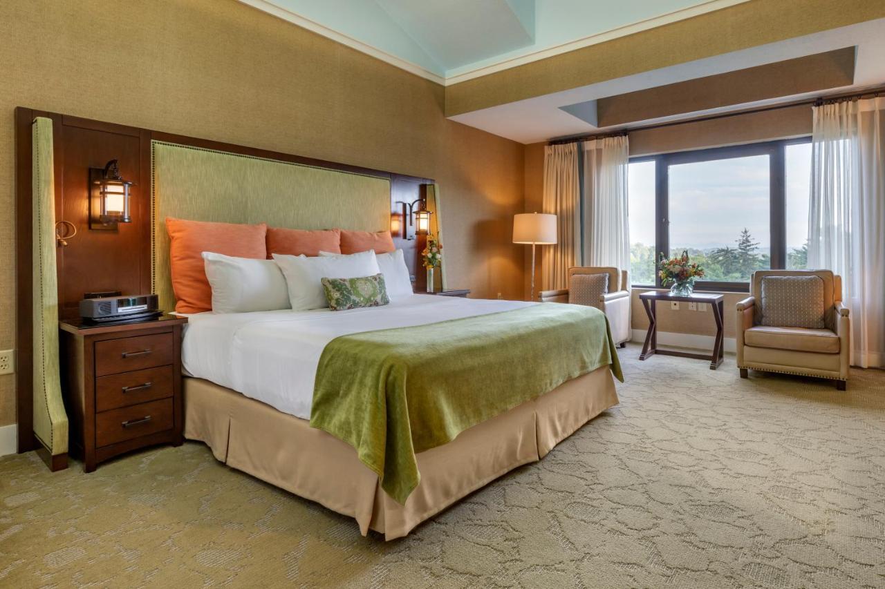 The Omni Grove Park & - Resort Asheville